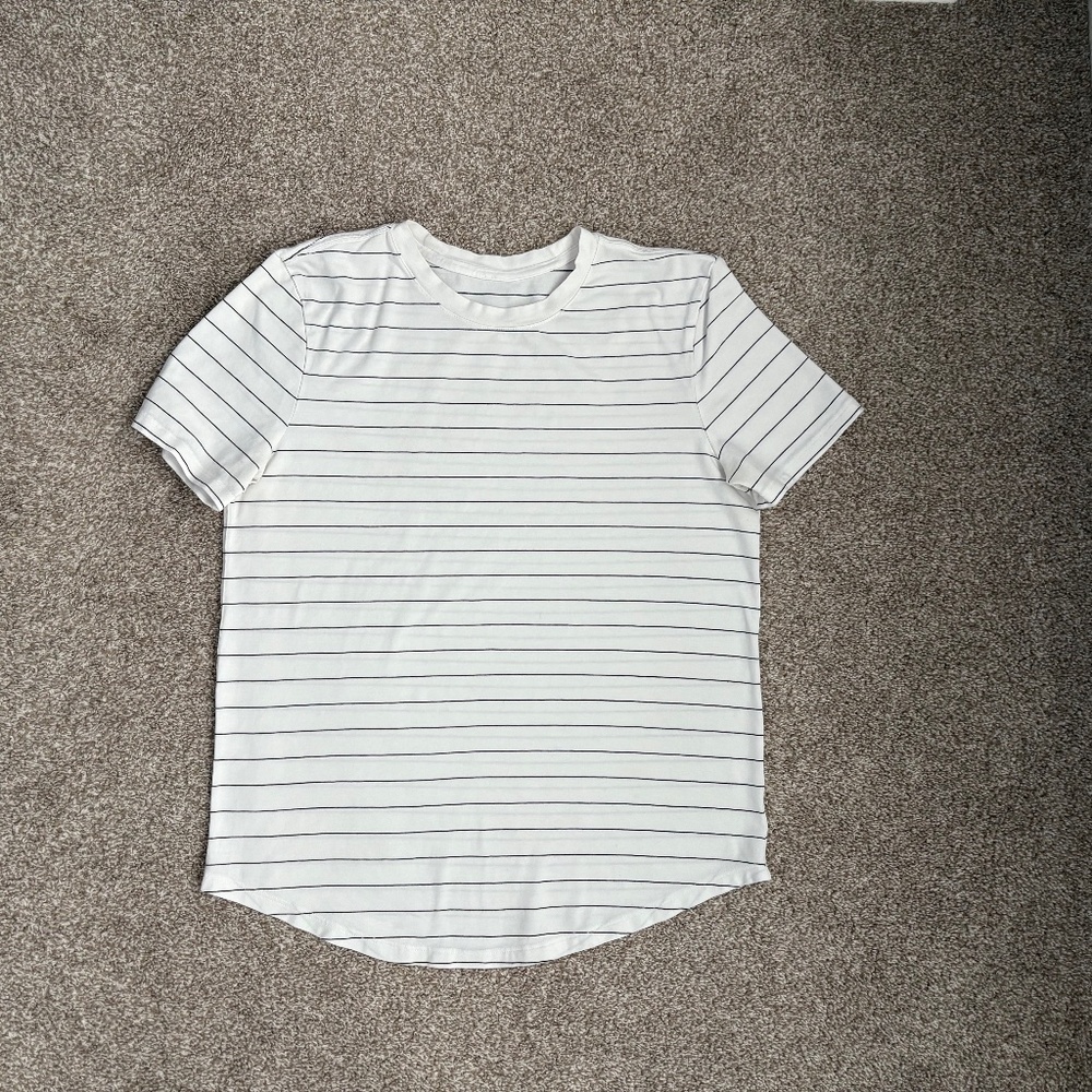 Lululemon Love Curved-Hem Crewneck T-Shirt size 4